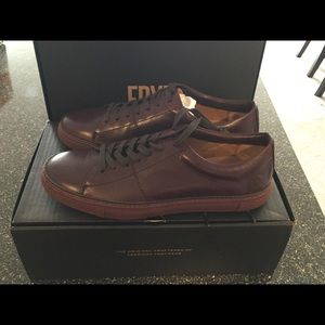 frye essex low